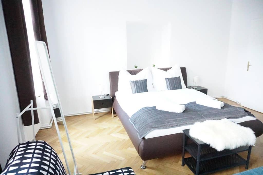 Urban City Apartment - Contactless Check-In Wien Exteriör bild